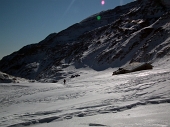 21 i pascoli innevati della Baita Camplano (1836 m.)